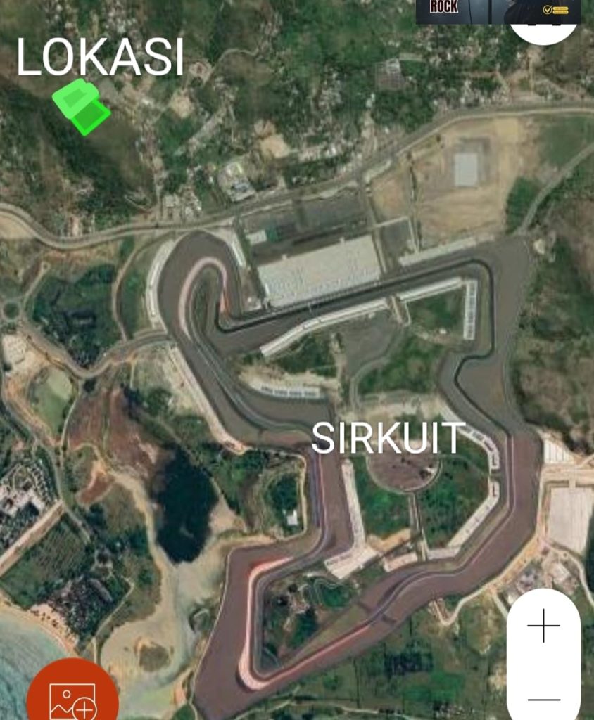 land 1,1 heactare near moto gp circuit